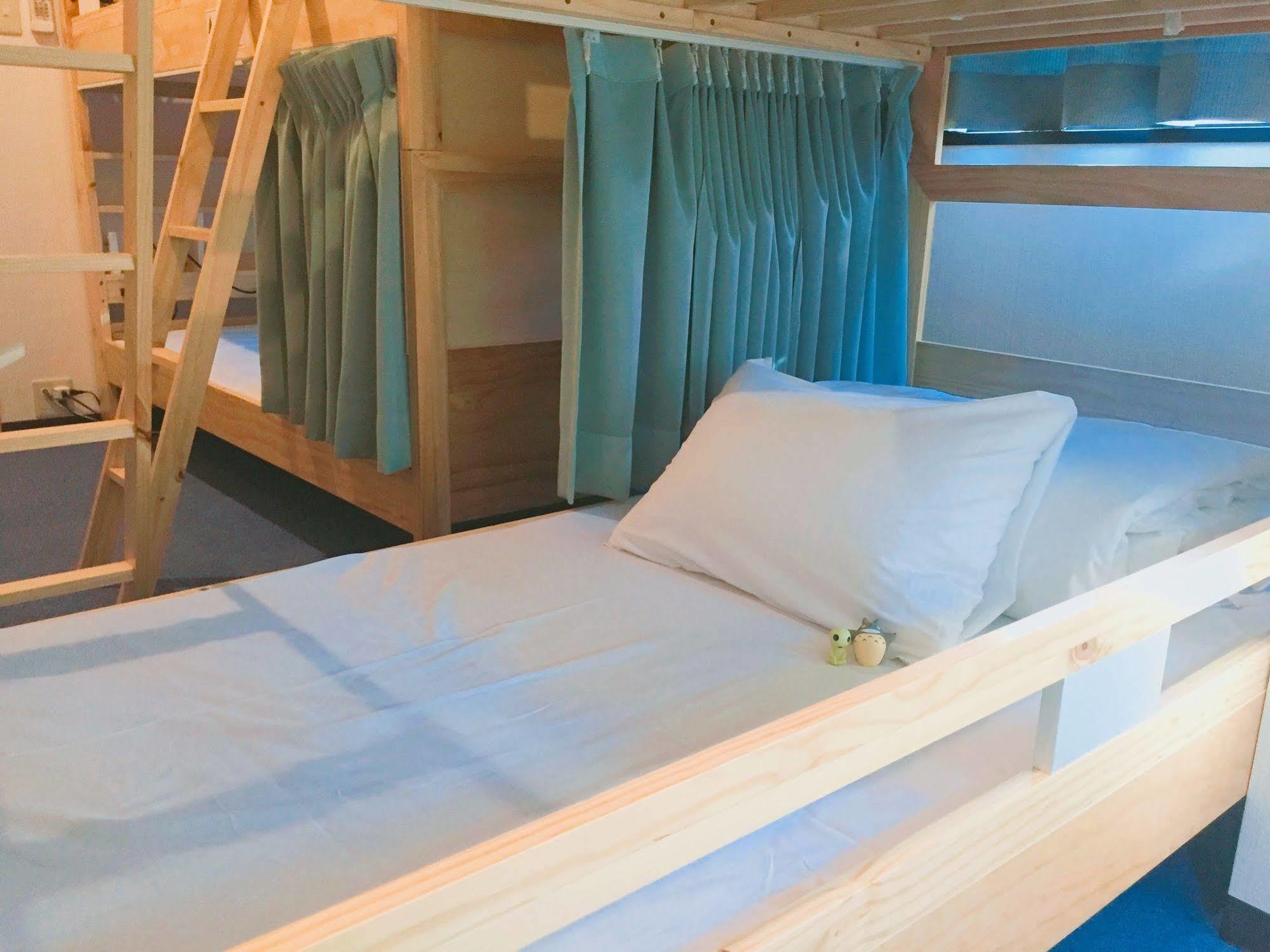 Guest House Gloire Osaka Zewnętrze zdjęcie